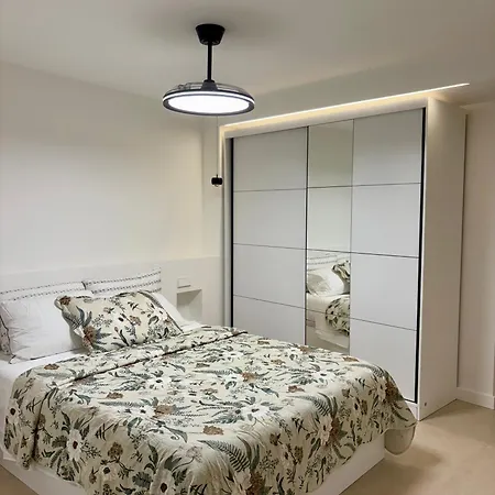 Apartament Premium En El Centro De Con Vistas Al Castillo